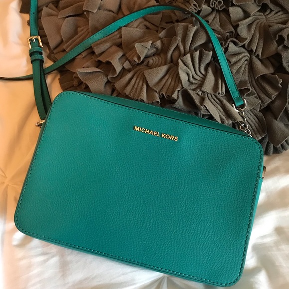 Michael Kors Handbags - Michael Kors | Crossbody